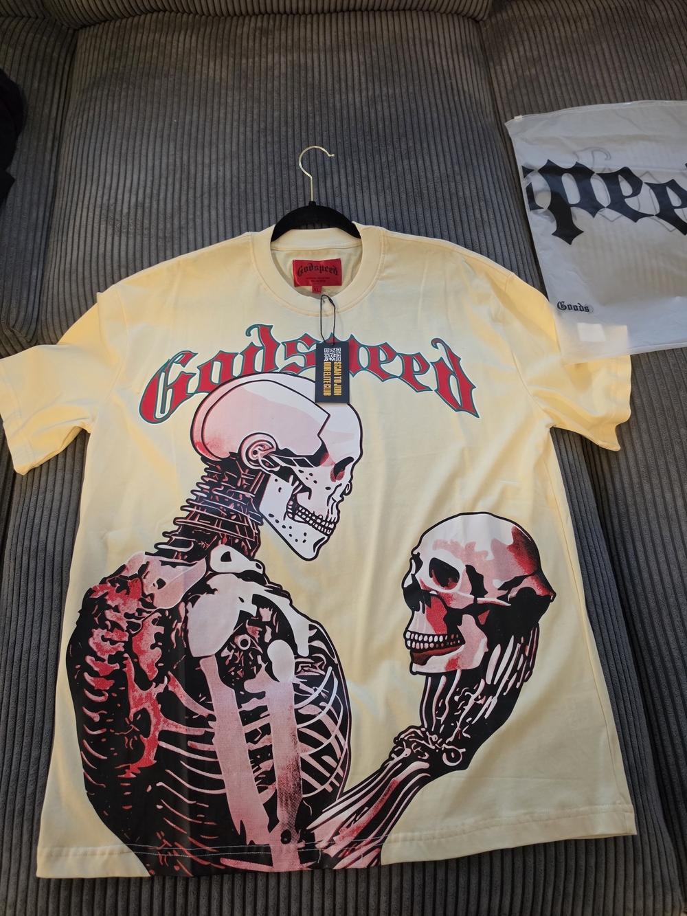 Godspeed Men’s Yellow Skull Graphic Short-Sleeve Tee